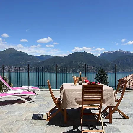 Il Piazzo Sleeps 4 Pool Apartment Menaggio